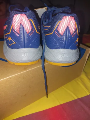 Used Asics Running Shoes bike — image 4 of 8