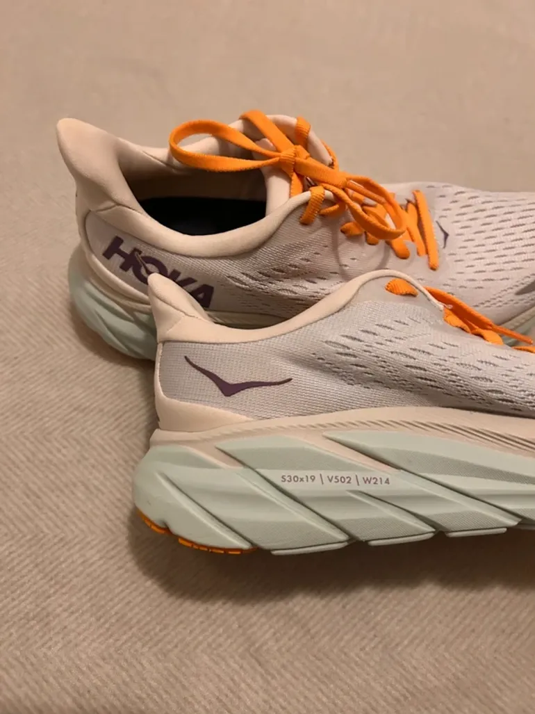 Used Hoka Clifton 8 bike — image 3 of 4
