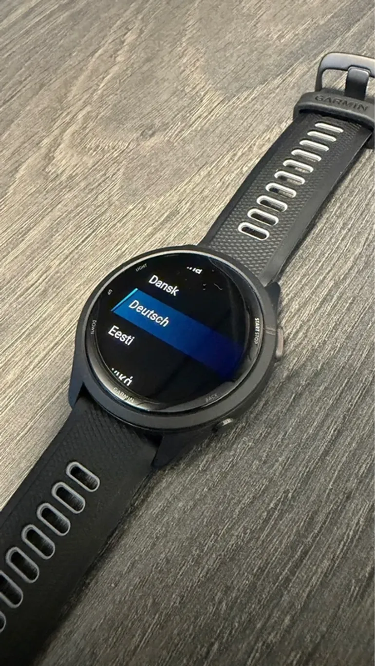 Used Garmin Forerunner 265 bike — image 3 of 9