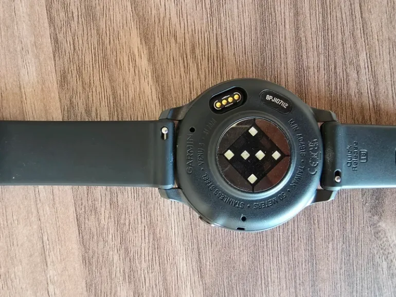 Used Garmin Venu 4 bike — image 3 of 6