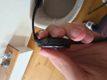Used Garmin Venu 4 bike — image 5 of 6