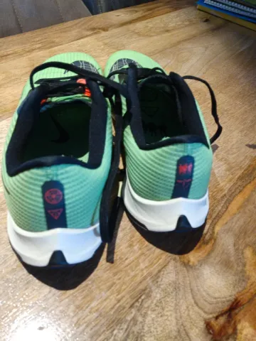 Tweedehands Nike Air Zoom bike — afbeelding 3 van 5