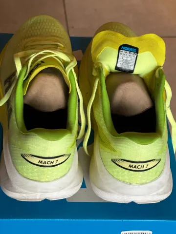 Tweedehands Hoka Mach 7 bike — afbeelding 4 van 4