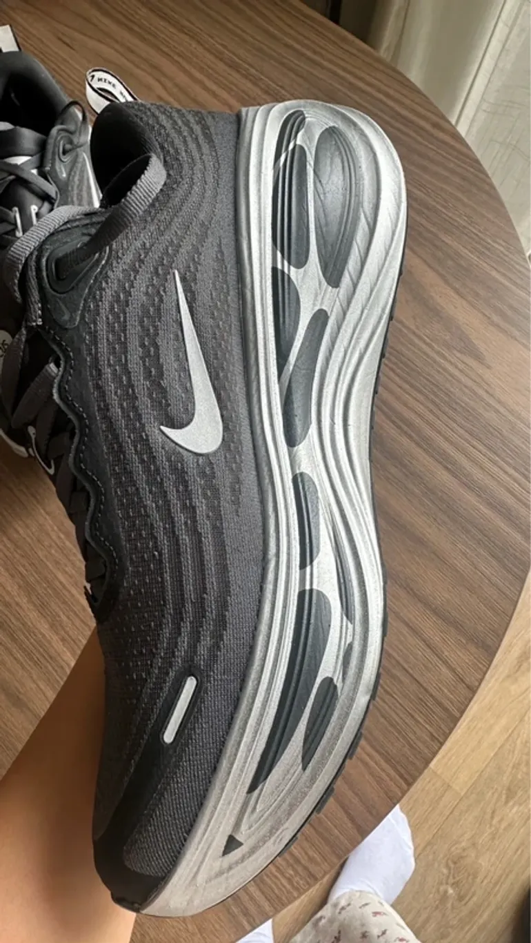 Used Nike Vomero Plus bike — image 6 of 11