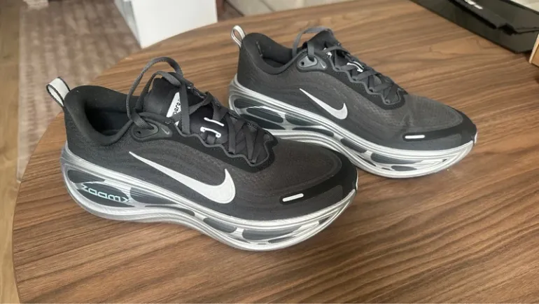Used Nike Vomero Plus bike — image 2 of 11