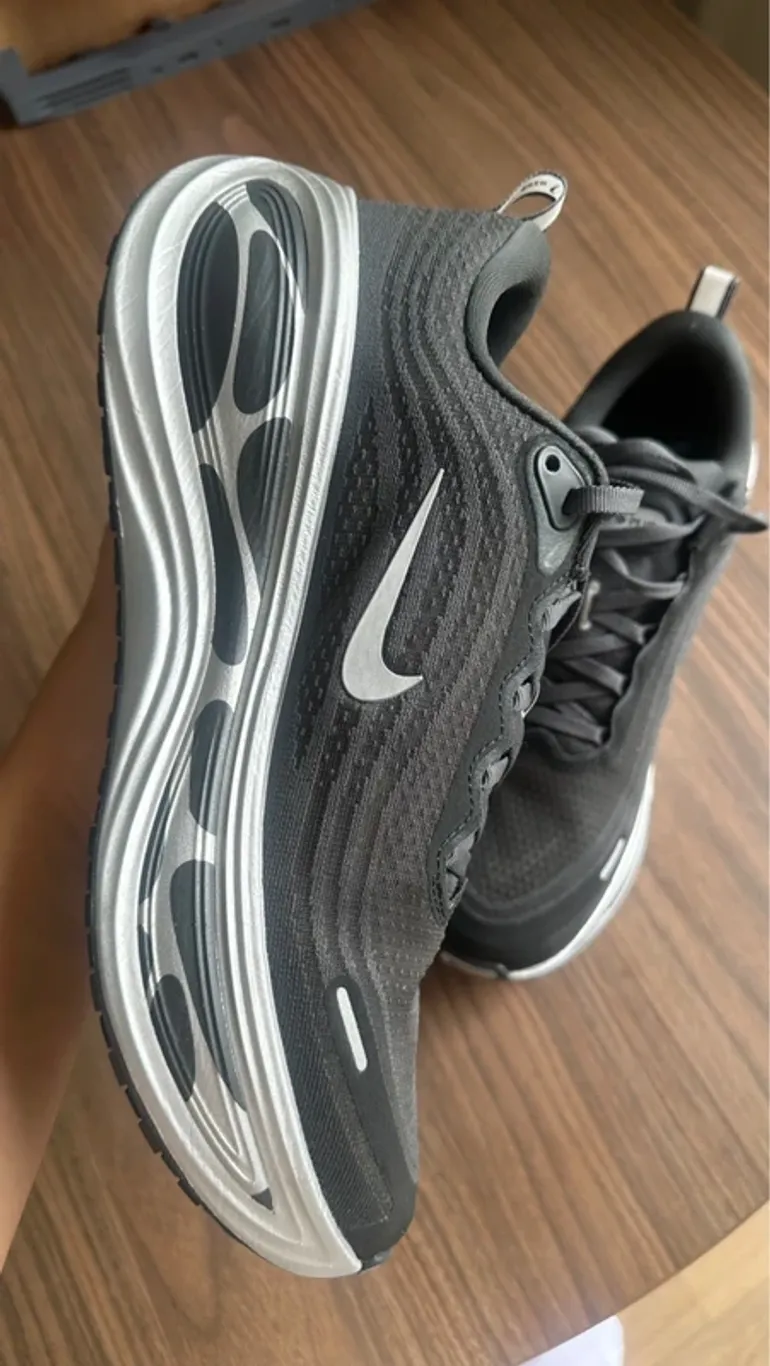 Used Nike Vomero Plus bike — image 9 of 11