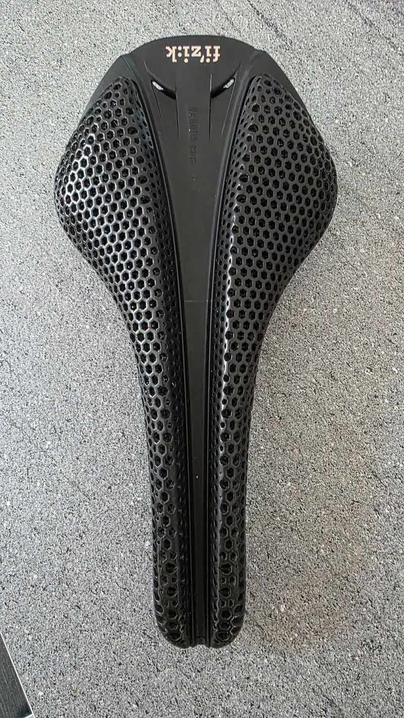 Used Fizik Antares Versus evo R1 adaptative 2024 Saddles & Seatposts