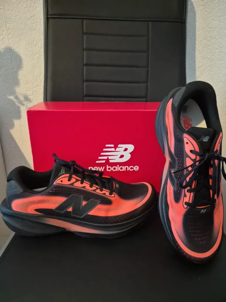Použité New Balance Laufschuhe bike — obrázek 2 z 3