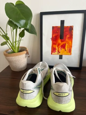 Tweedehands Hoka Mach 7 bike — afbeelding 3 van 4