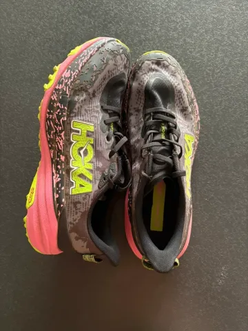 Hoka SpeedGoat 6 bike d'occasion — image 1 sur 2