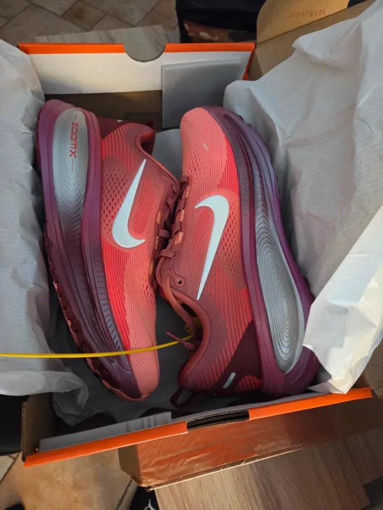 Nike Vomero 18 SE bike usato — immagine 3 di 7