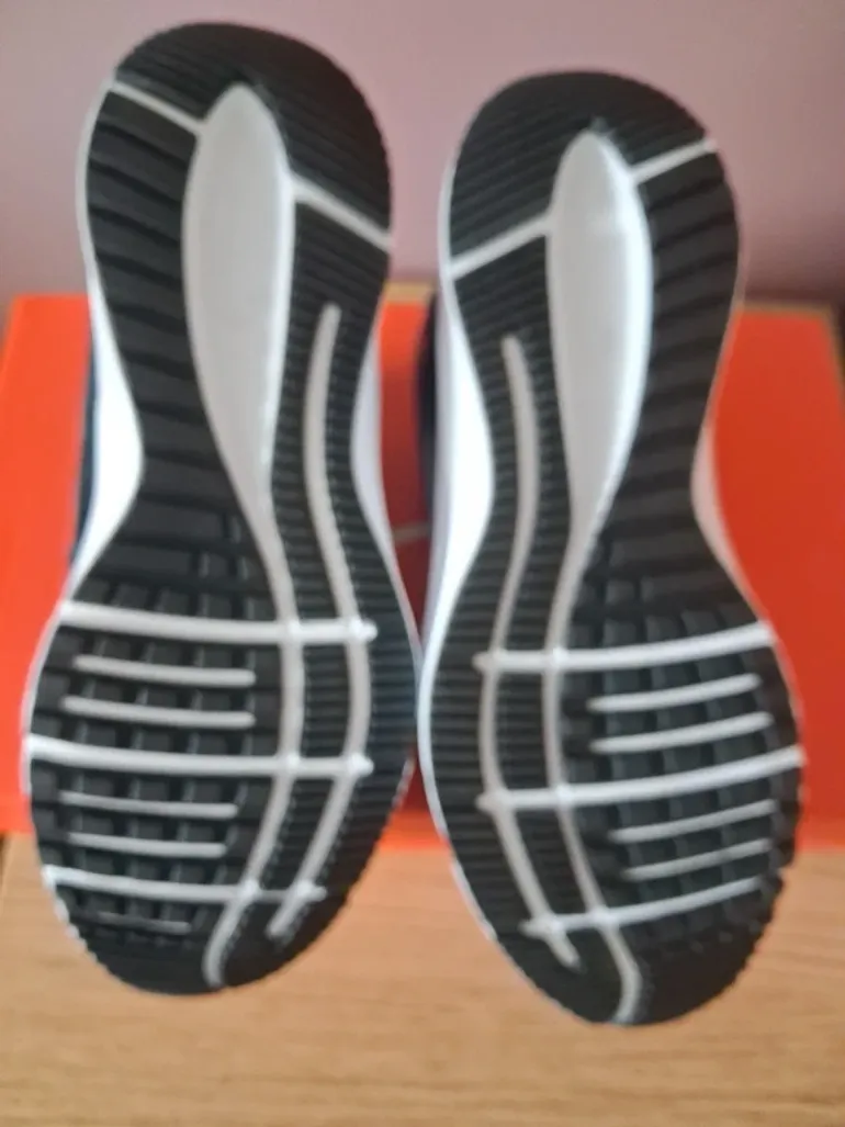 Použité Nike Running Shoes bike — obrázek 6 z 8