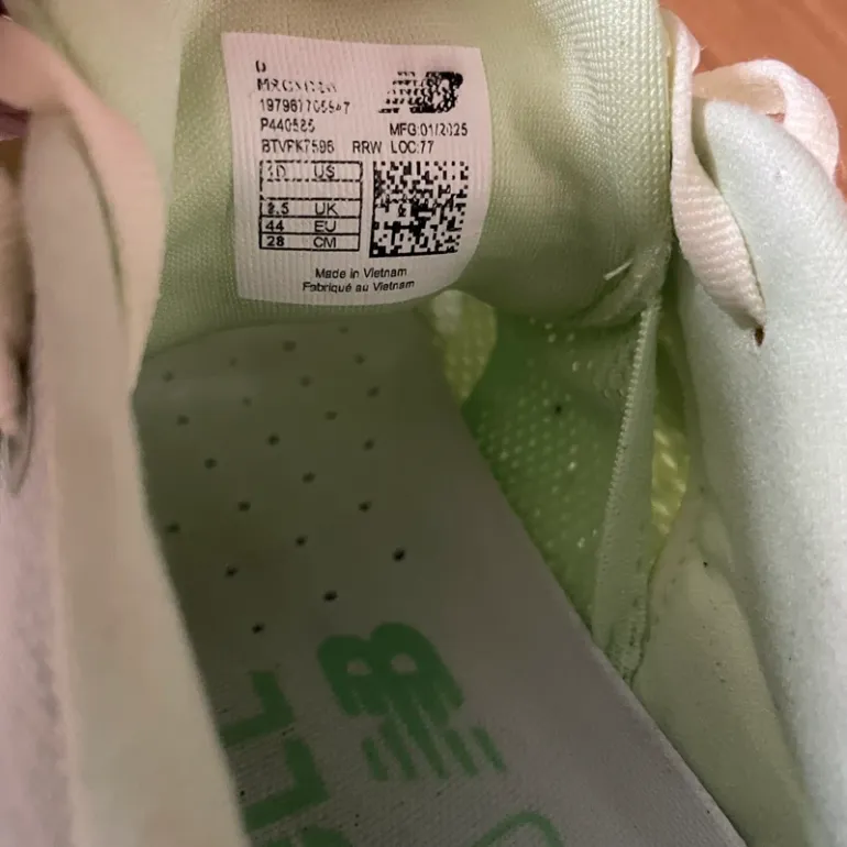 Used New Balance SC Trainer v3 bike — image 10 of 10