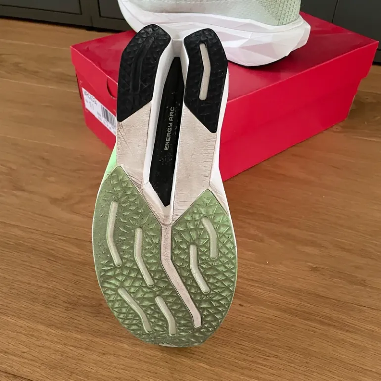 Used New Balance SC Trainer v3 bike — image 3 of 10