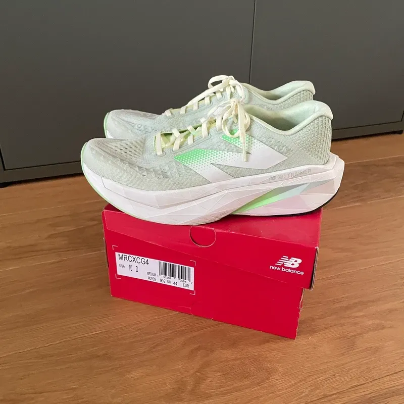 Used New Balance SC Trainer v3 Running Shoes