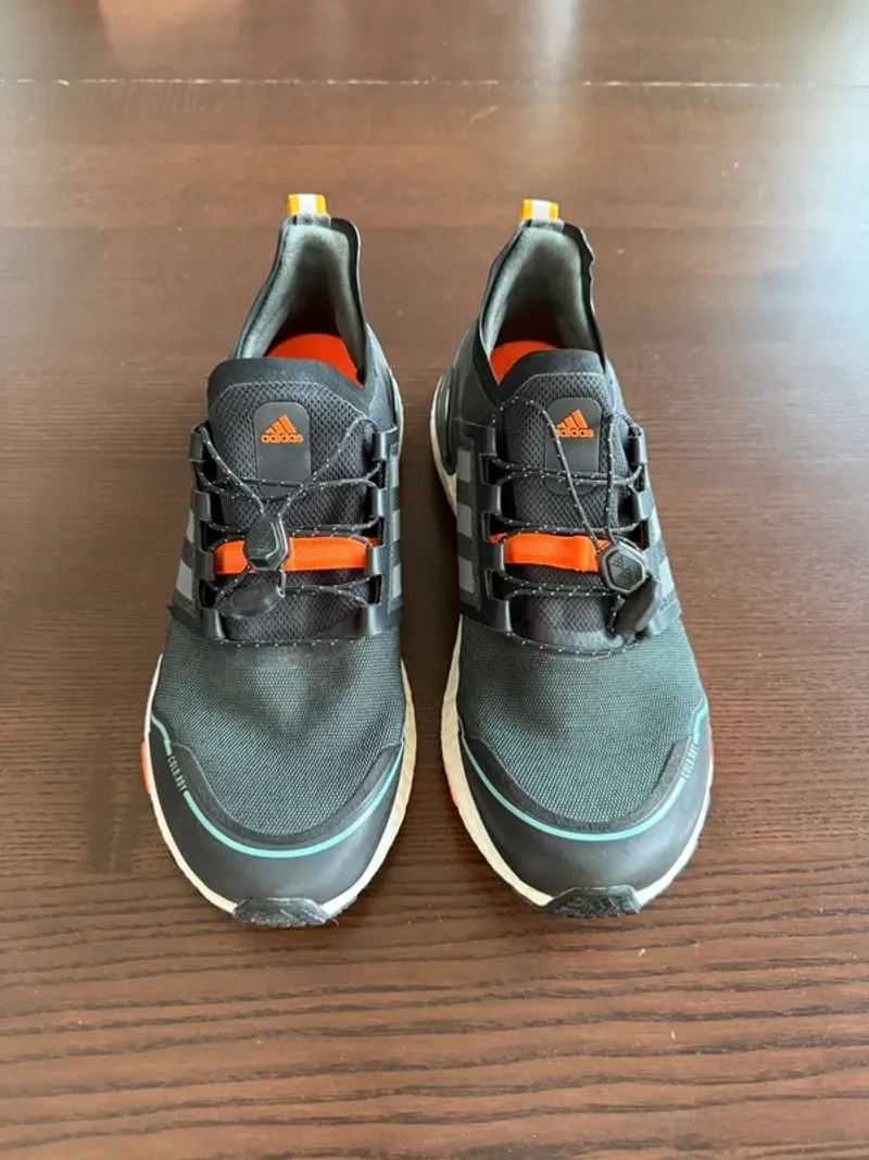 Použité Continental Ultraboost cold.rdy Running Shoes