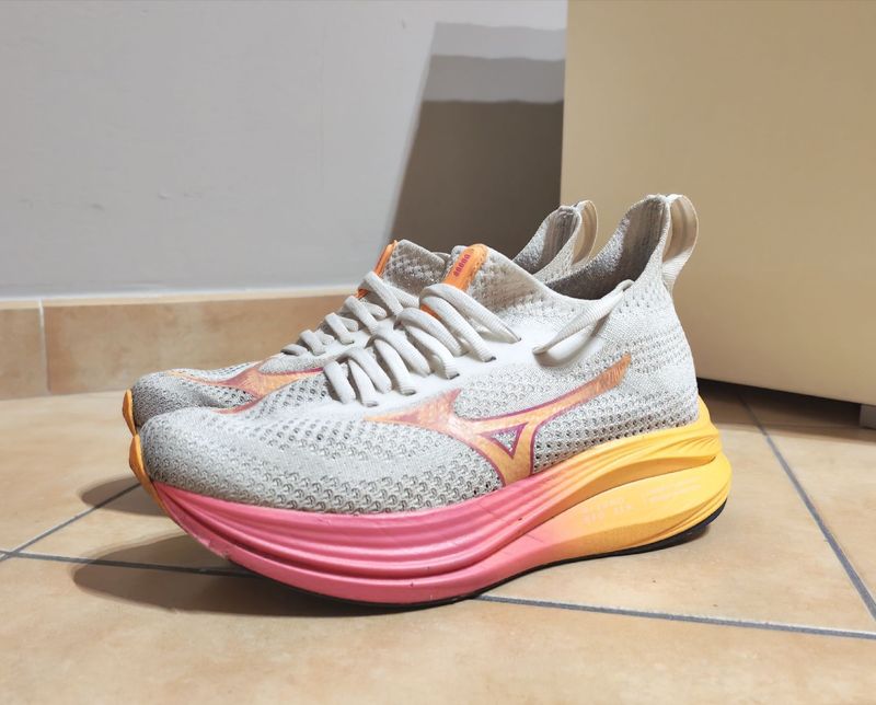 Used Mizuno Neo Zen Running Shoes