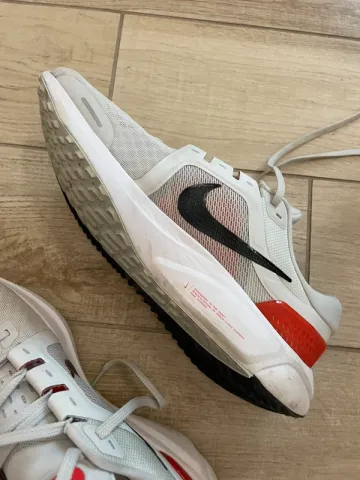Brugt Nike Air Zoom Vomero 16 bike — billede 4 af 8