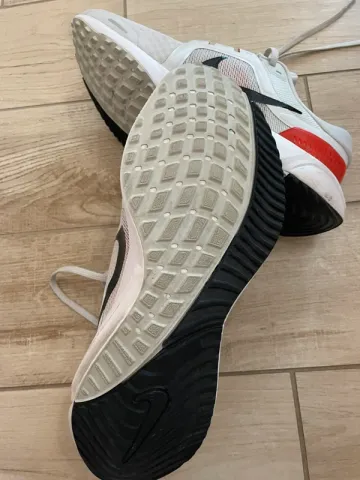 Brugt Nike Air Zoom Vomero 16 bike — billede 2 af 8
