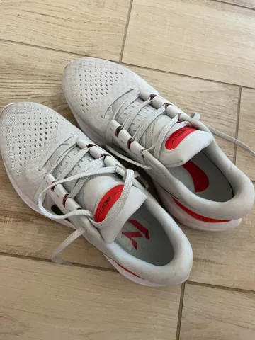 Brugt Nike Air Zoom Vomero 16 bike — billede 1 af 8