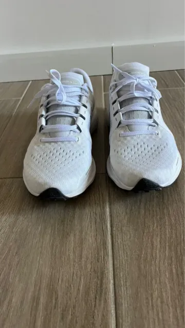 Gebrauchtes Nike Air Zoom Vomero 16 bike — Bild 1 von 3