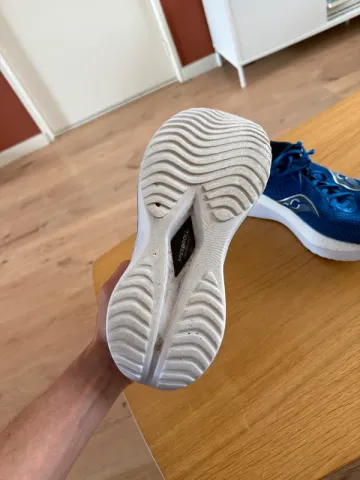 Saucony Kinvara Pro bike d'occasion — image 3 sur 4