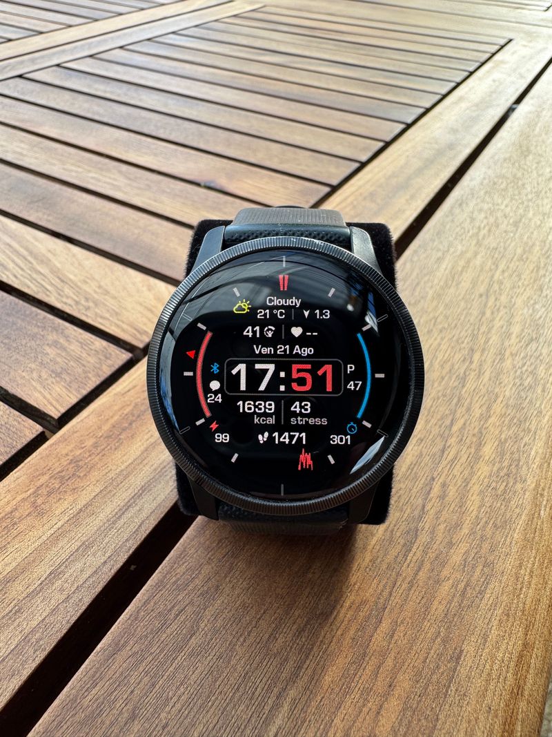 Used Garmin Venu 2 Electronics