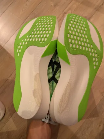 Used Asics Metaspeed Sky Tokyo bike — image 4 of 6