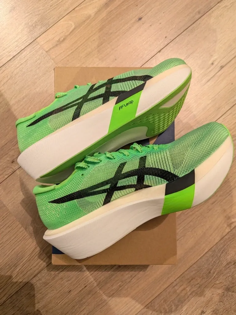 Used Asics Metaspeed Sky Tokyo bike — image 2 of 6