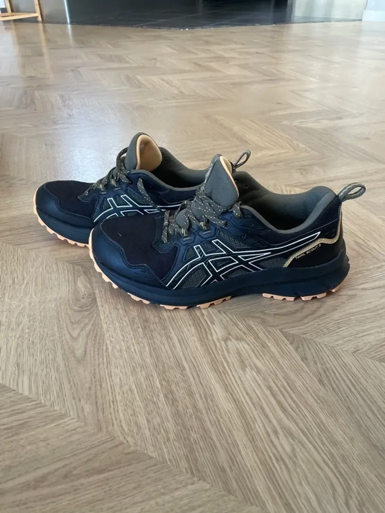 Brugt Orange Asics Running Shoes bike — billede 2 af 3