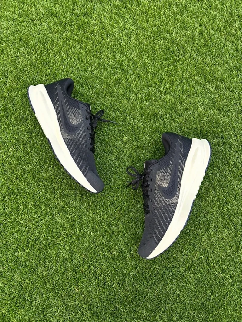 Käytetty Look HM9594-010 Running Shoes