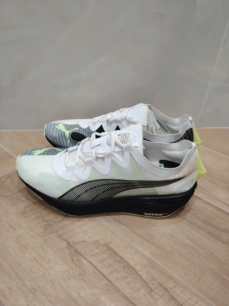 Elite Fast-FWD Nitro Running Shoes de segunda mano