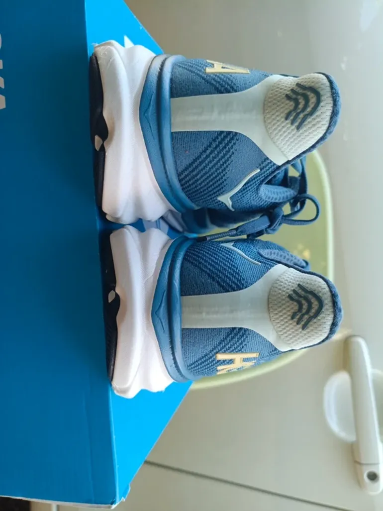 Tweedehands Hoka Clifton 9 bike — afbeelding 10 van 11