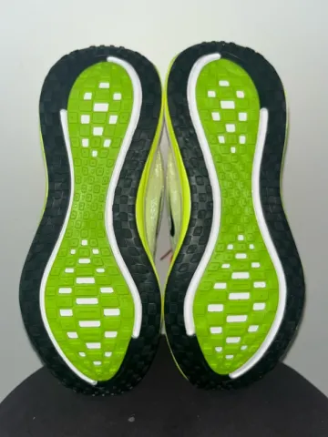 Used Nike Vomero Plus bike — image 3 of 4
