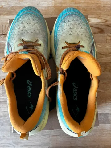 Used Asics Trabuco Max 4 bike — image 3 of 7
