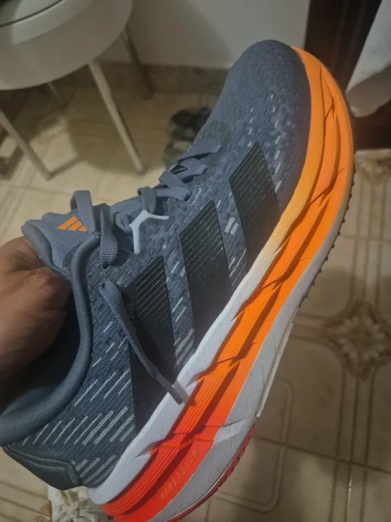 Used Adidas adistar 4 Running Shoes