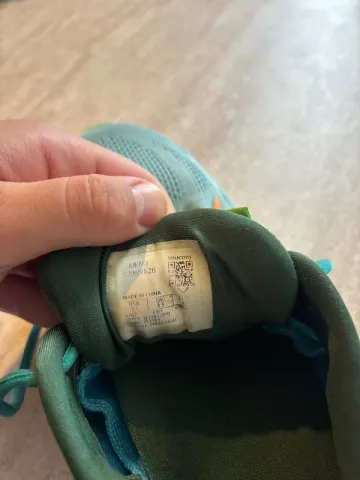 Used Saucony Running Shoes bike — image 8 of 8