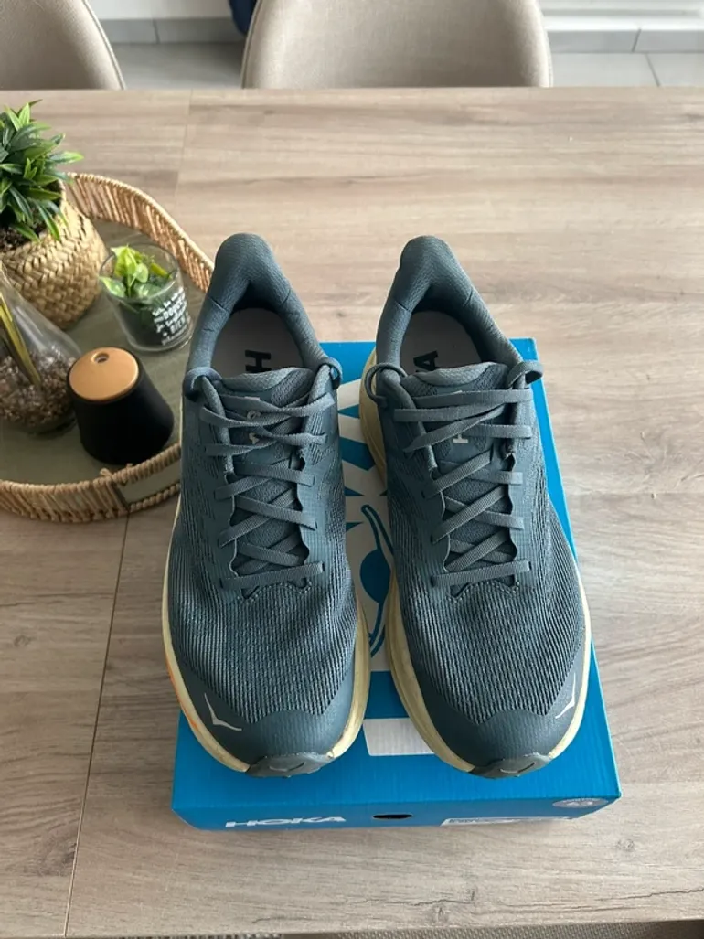 Used Hoka Laufschuhe bike — image 3 of 6
