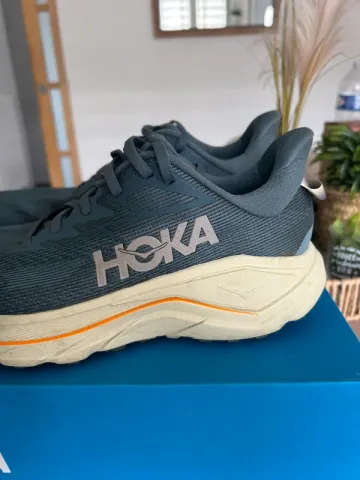 Used Hoka Laufschuhe bike — image 5 of 6