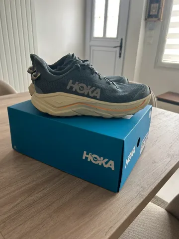 Used Hoka Laufschuhe bike — image 1 of 6