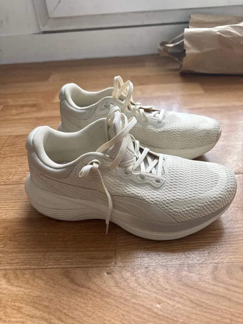 Używany Puma Sneakers Running Shoes