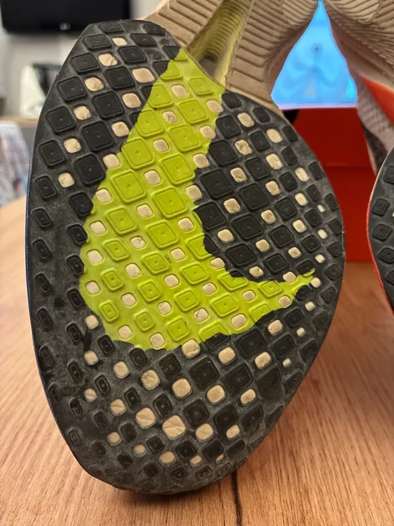 Used Nike ZOOMX Vaporfly NEXT% 3 bike — image 10 of 12