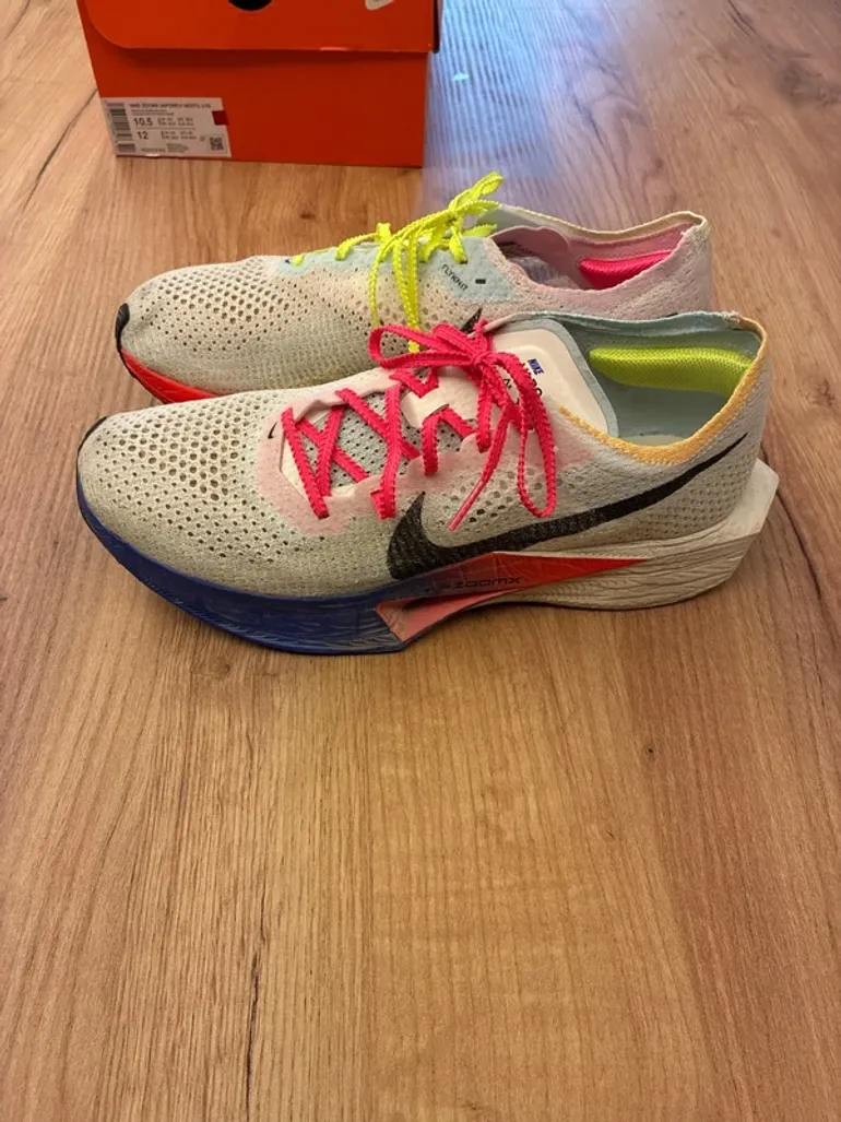 Used Nike ZOOMX Vaporfly NEXT% 3 bike — image 2 of 12
