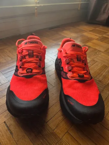 Used New Balance Hierro V9 Gore Tex bike — image 4 of 7