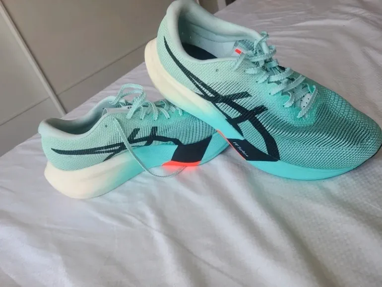Used Asics Metaspeed Edge Paris bike — image 5 of 10