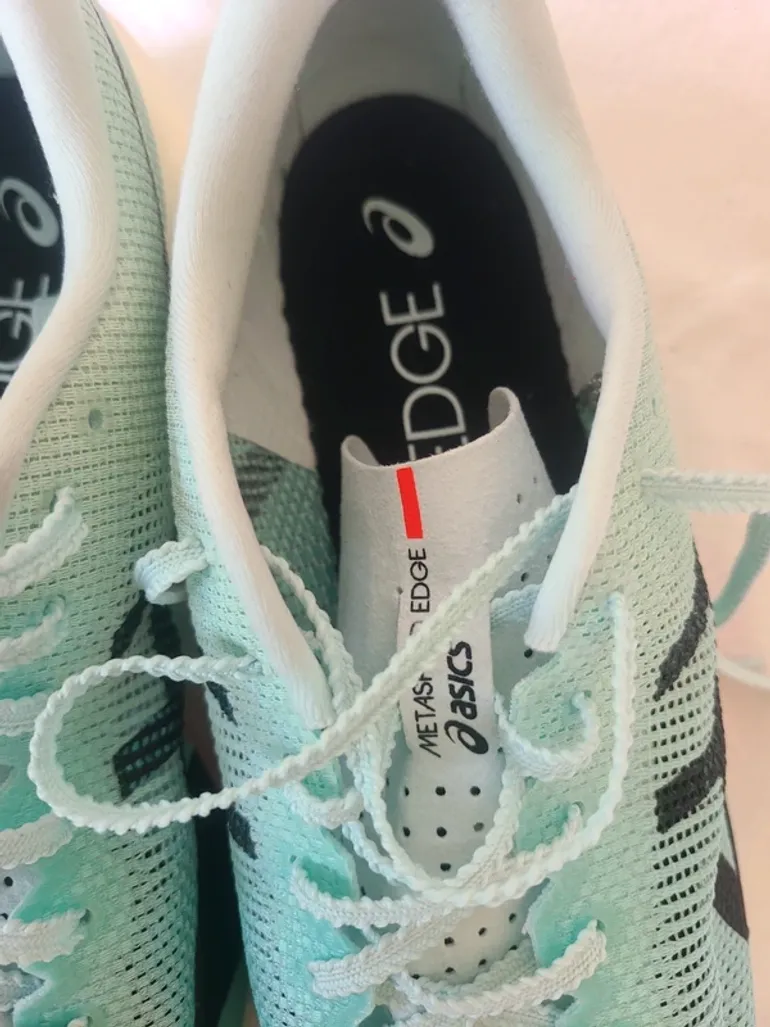 Used Asics Metaspeed Edge Paris bike — image 7 of 10