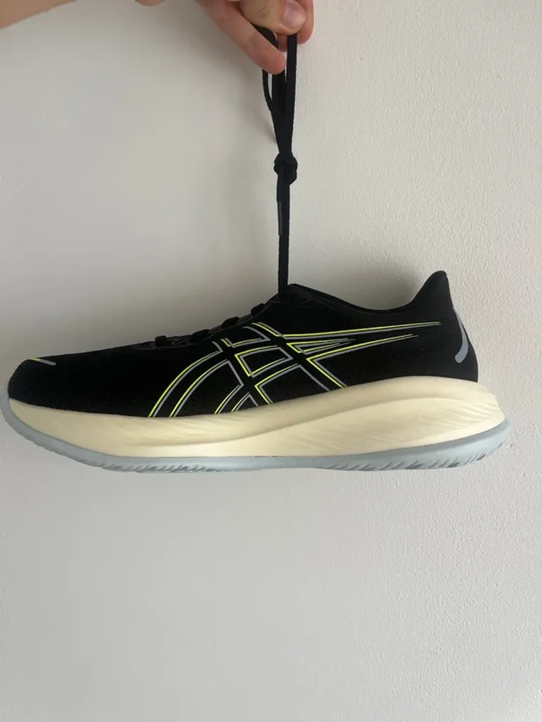 Used Asics Gel-Cumulus 26 bike — image 3 of 5