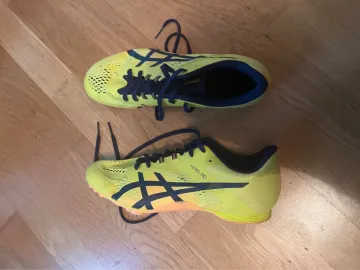 Brugt Asics Running Spikes bike — billede 1 af 3