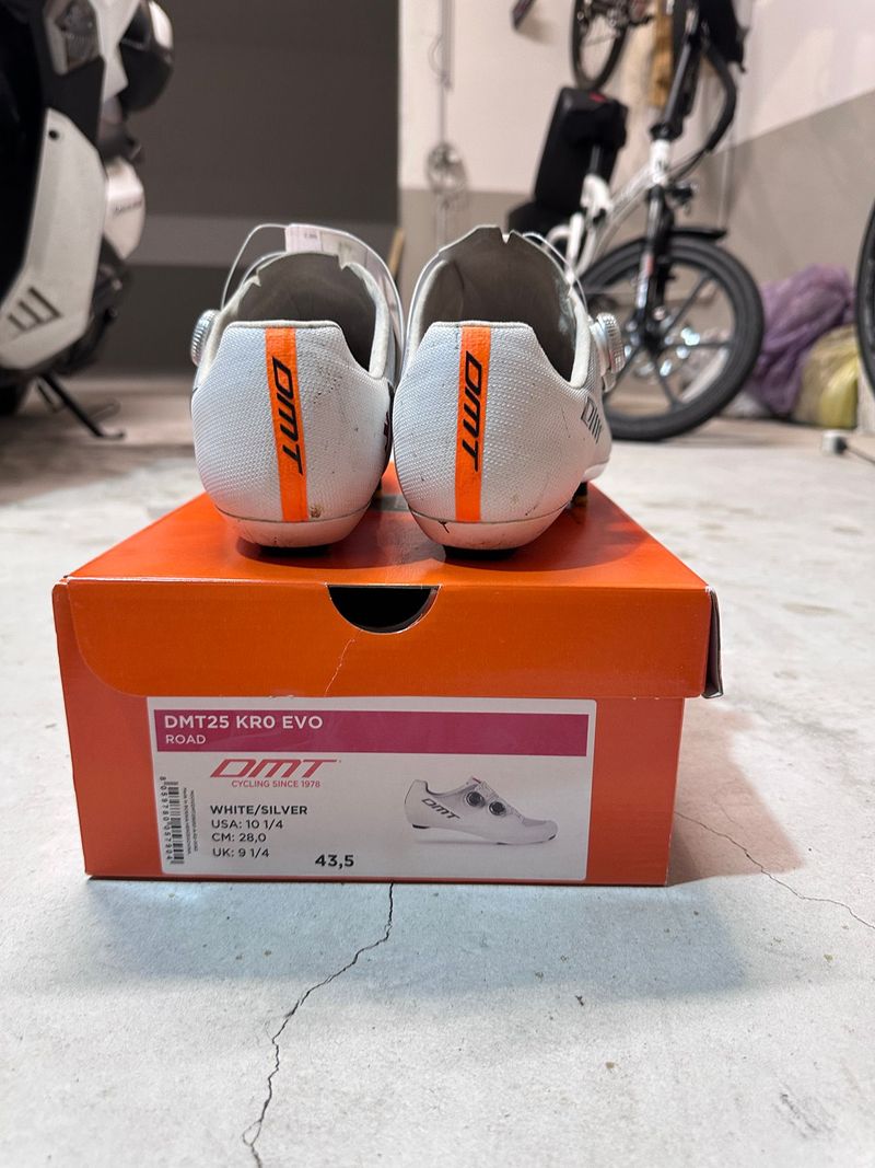 Dmt r0 evo Cycling Shoes d'occasion