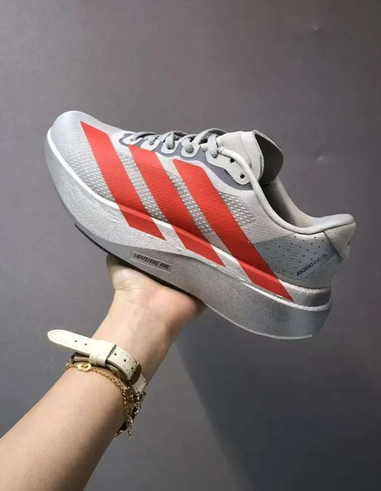 Käytetty Adidas Evo SL bike — kuva 4 / 5